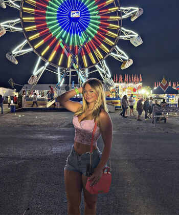 Full leaked Bobbie moore private onlyfans photo