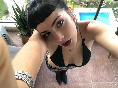 Full leaked Malee private onlyfans photo