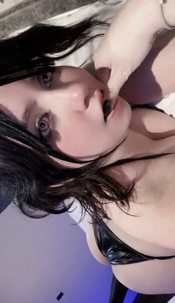 Full leaked Shurii za private onlyfans photo