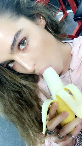 Sommer Ray