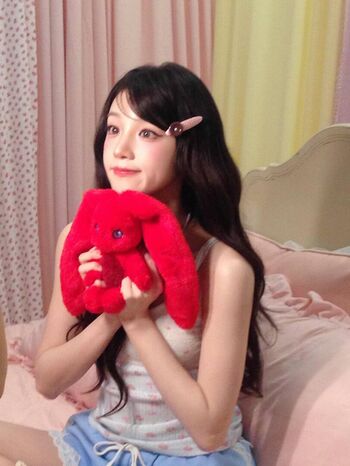 Song Yuqi