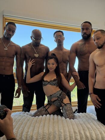Full leaked Vina sky private onlyfans photo